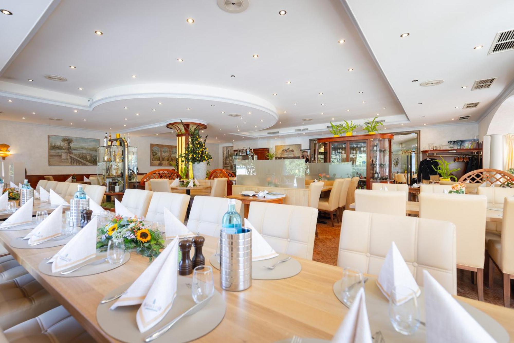 Hotel Restaurant Bismarckturm Aachen Exterior photo